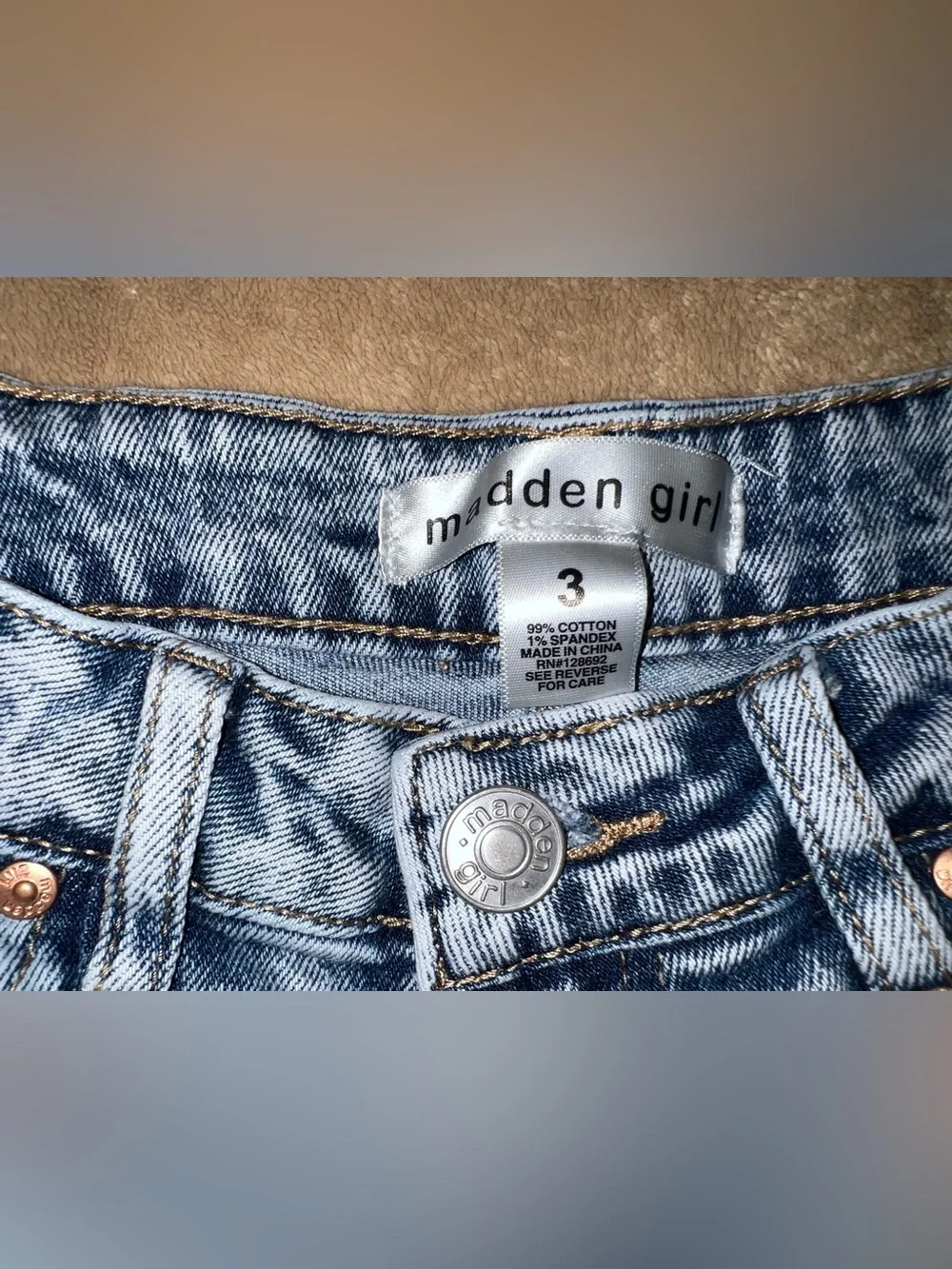 Madden Girl wash light